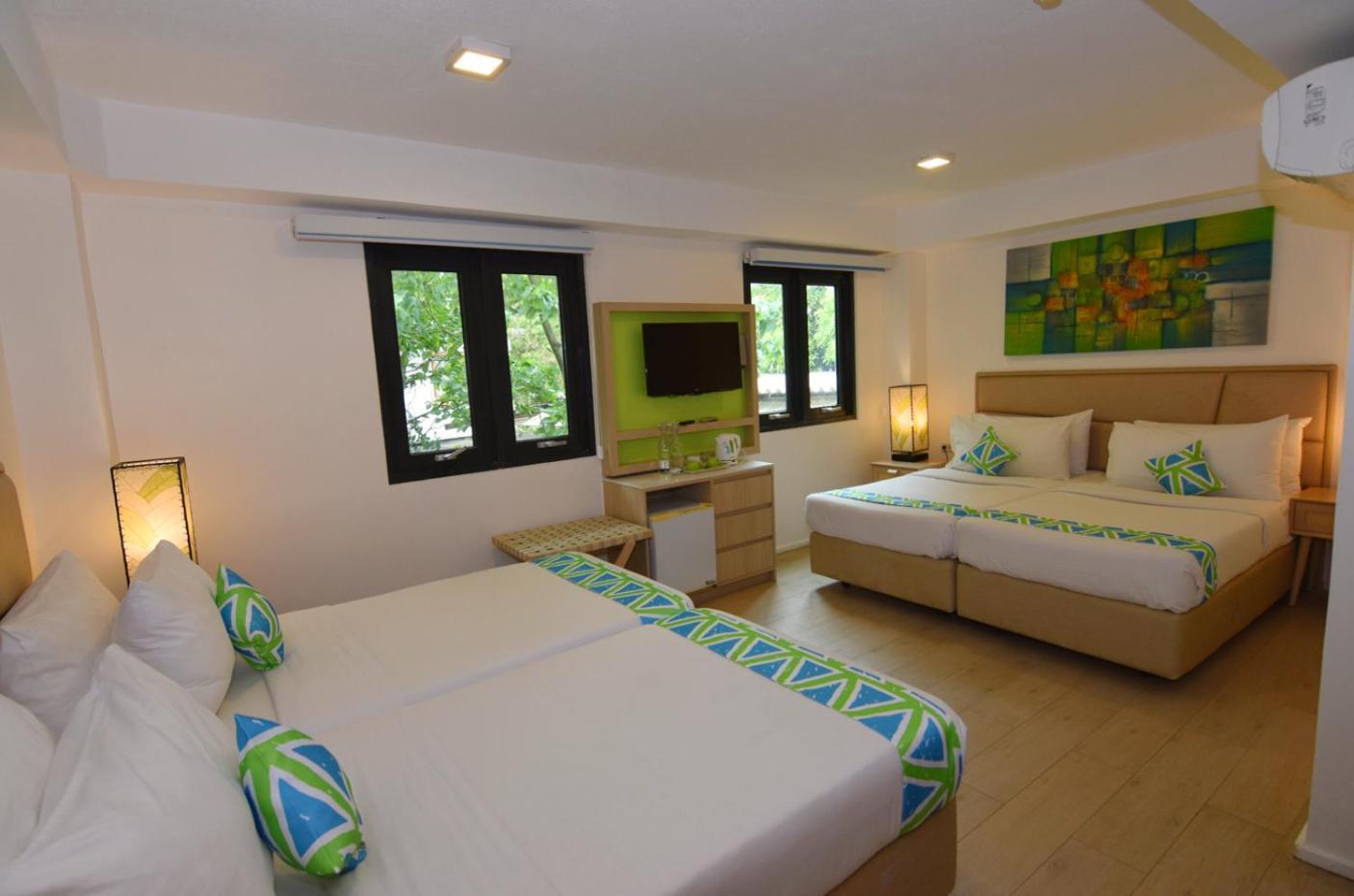 Lime Hotel Boracay Balabag  Екстер'єр фото